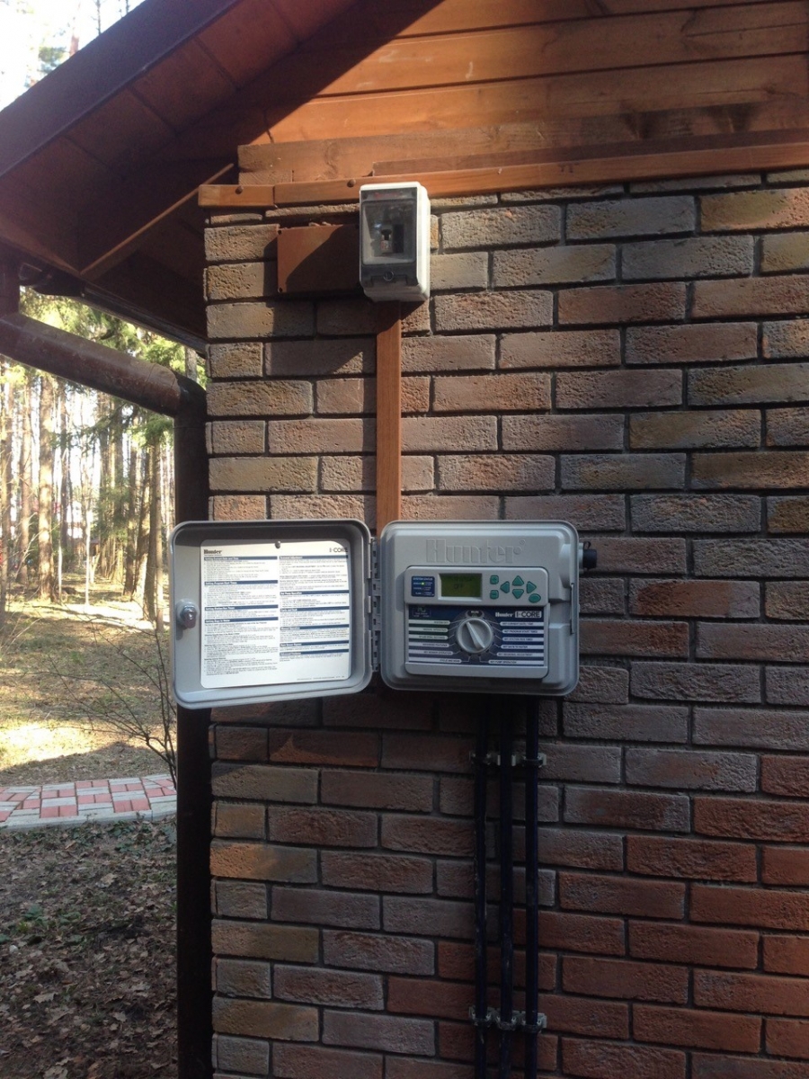 Управление системой автополива растений Пульт управления системой автополива растений